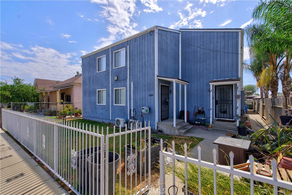 1133 S Park Avenue Property Photo 2