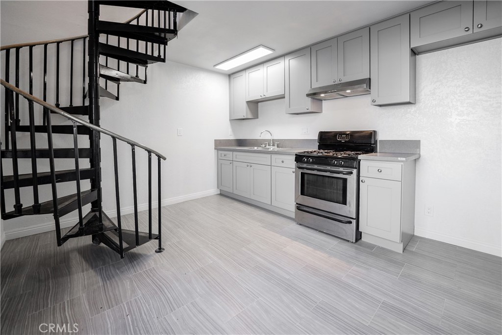 1133 S Park Avenue Property Photo 8