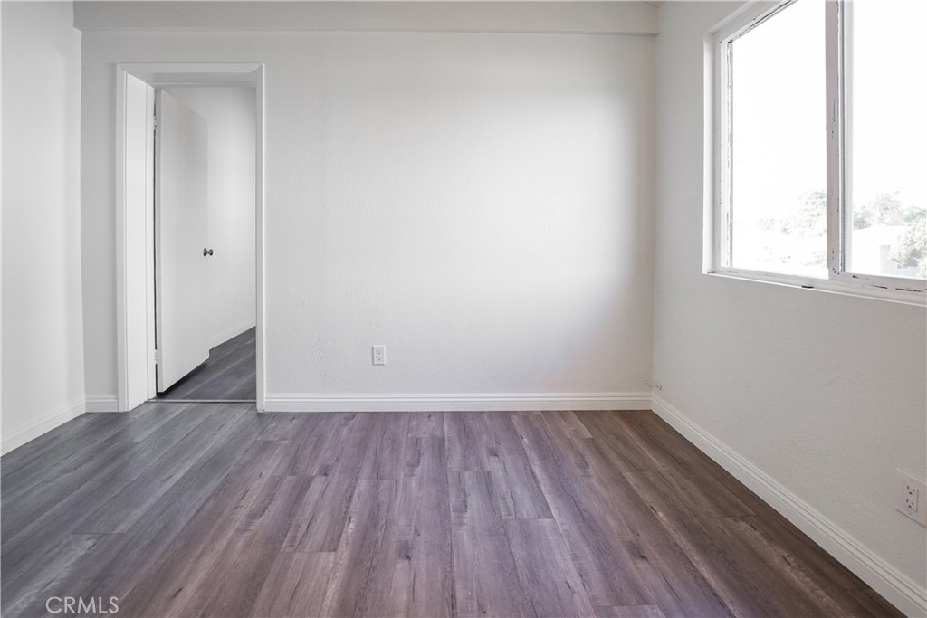 1133 S Park Avenue Property Photo 13