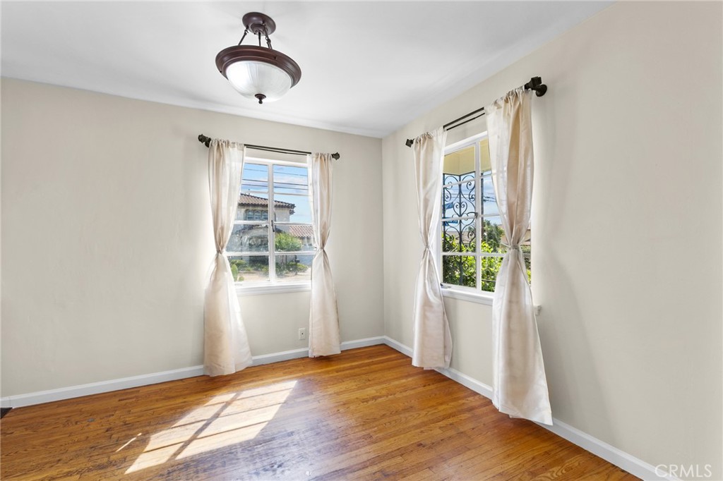8925 Youngdale Property Photo 7