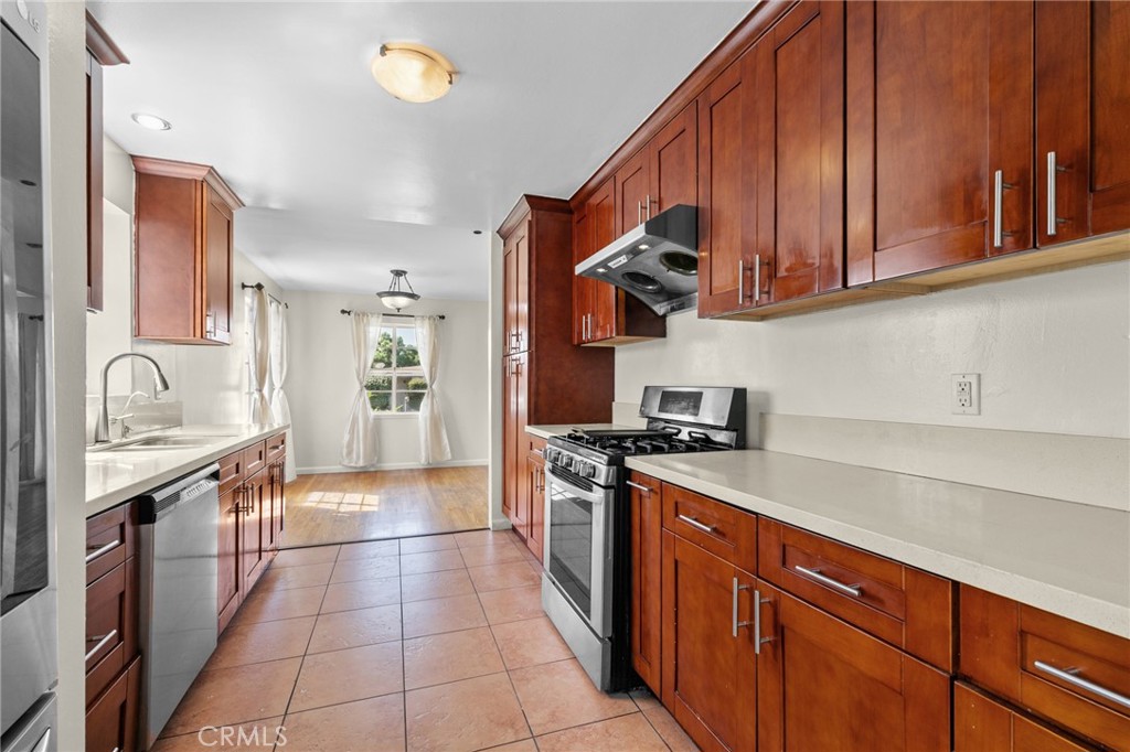 8925 Youngdale Property Photo 10