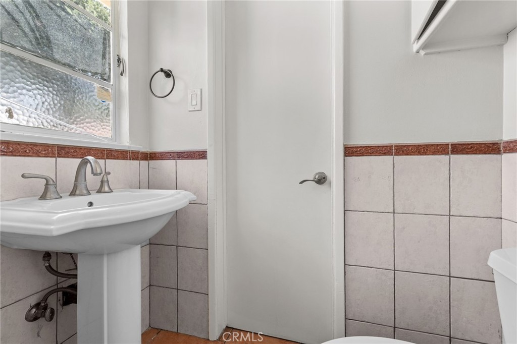 8925 Youngdale Property Photo 19