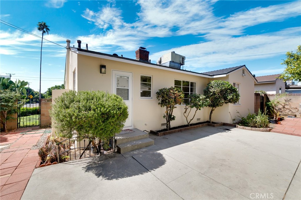 8925 Youngdale Property Photo 21