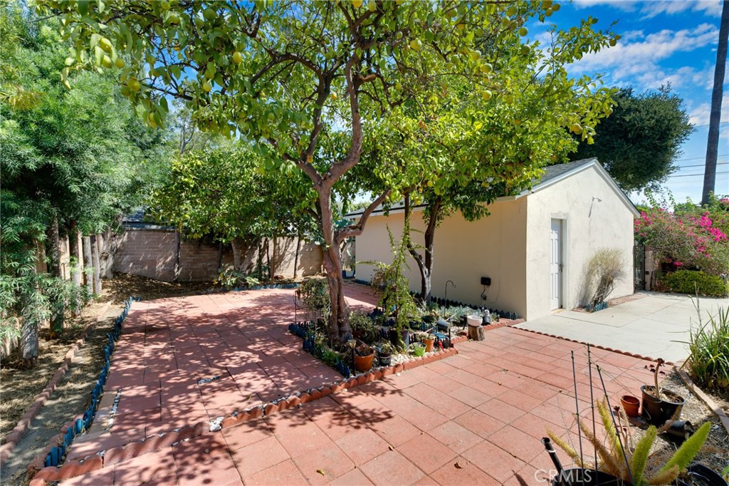 8925 Youngdale Property Photo 23