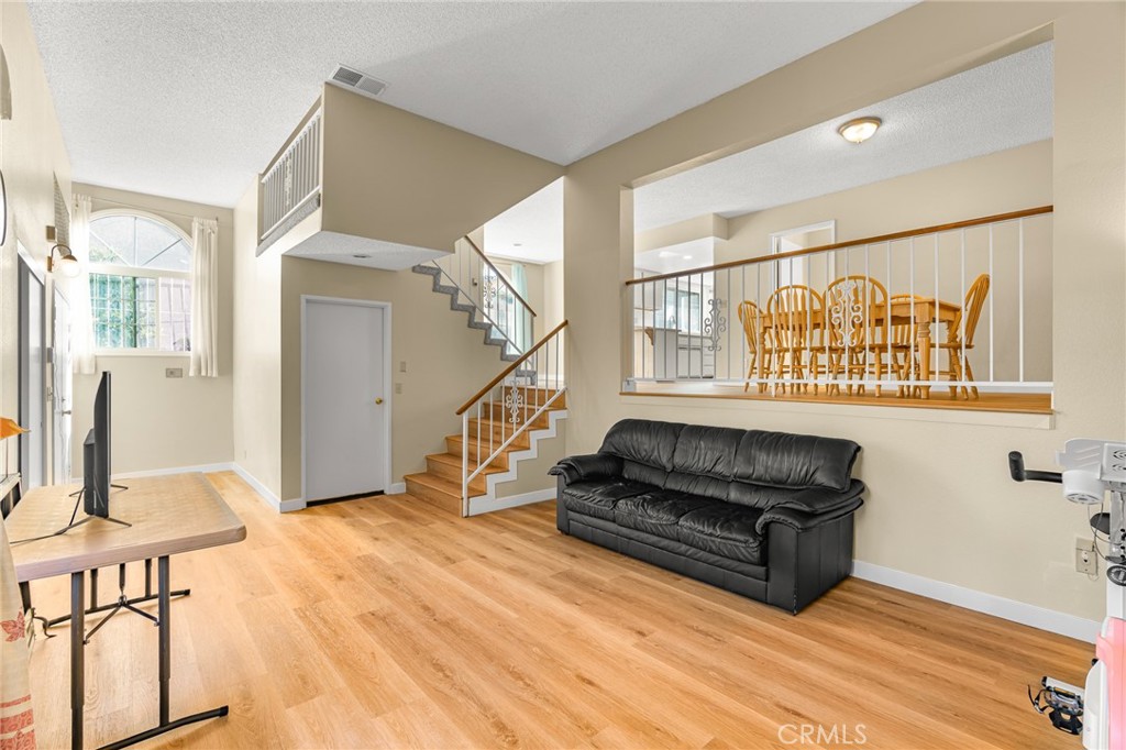 825 E Newmark Avenue A Property Photo 4