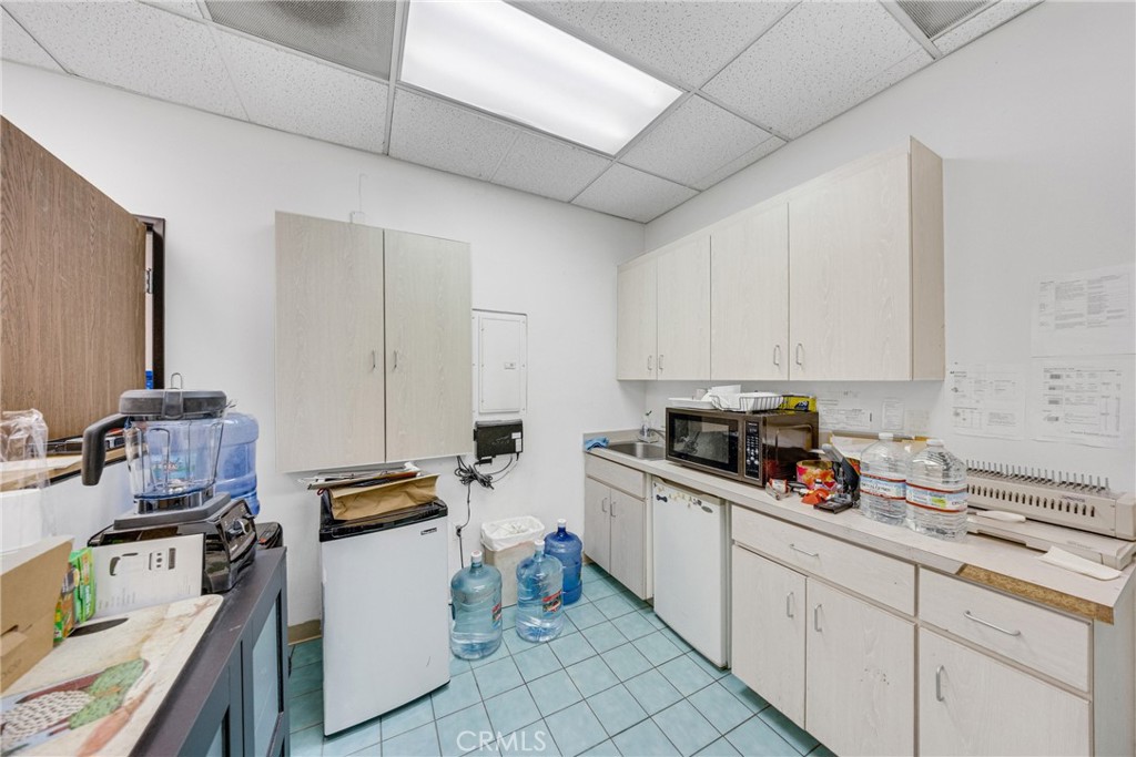 223 E Valley Property Photo 10