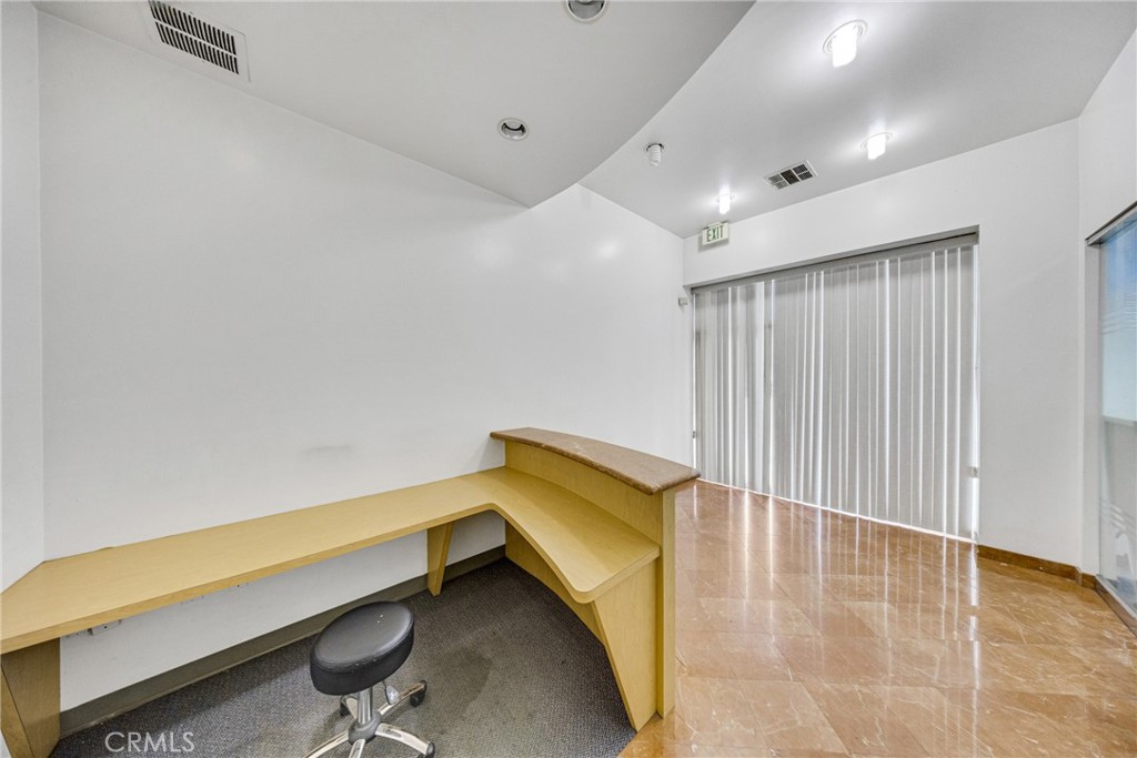 223 E Valley Property Photo 24