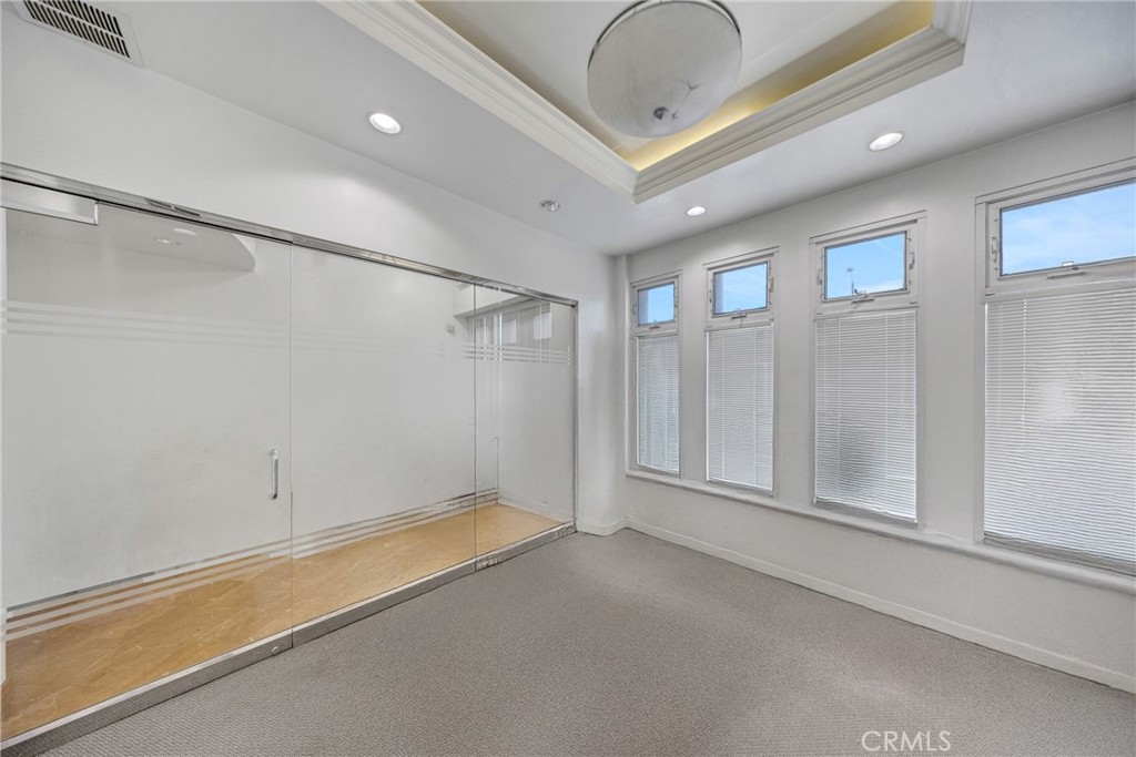 223 E Valley Property Photo 26