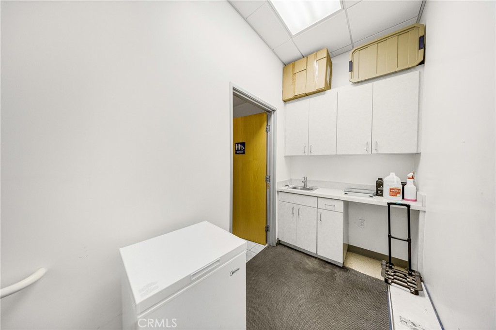 223 E Valley Property Photo 34