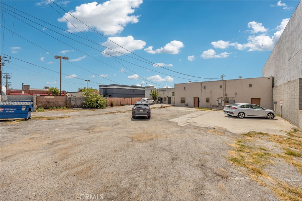 223 E Valley Property Photo 36