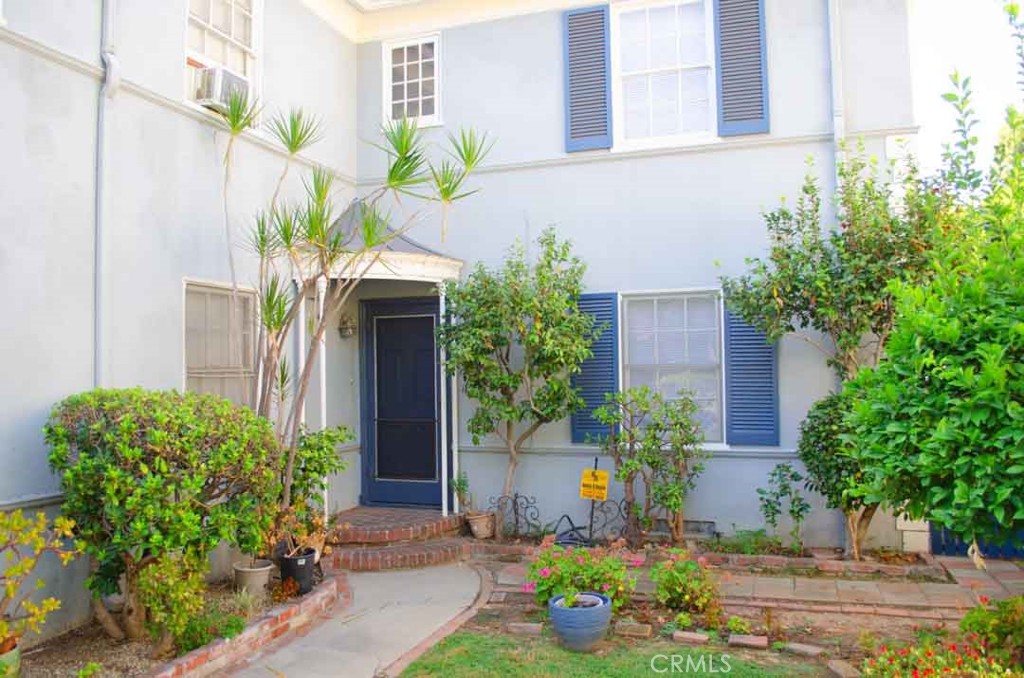 320 E California Boulevard Property Photo 5