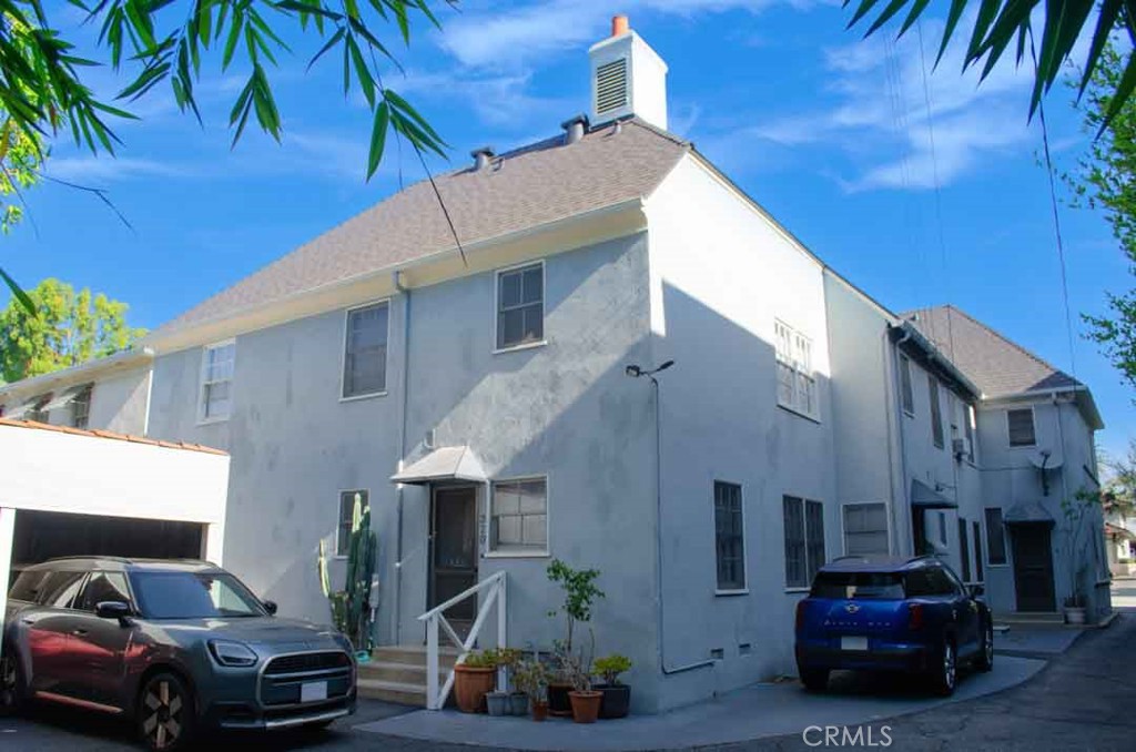 320 E California Boulevard Property Photo 7