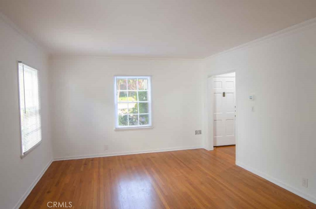 320 E California Boulevard Property Photo 12