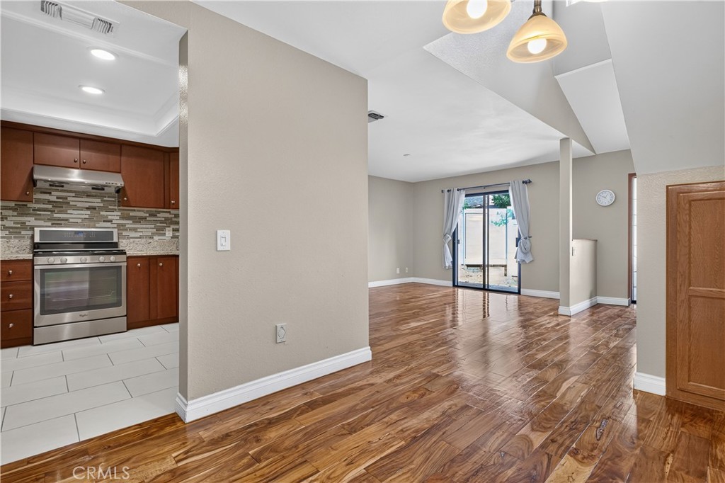 615 Monterey E Property Photo 5