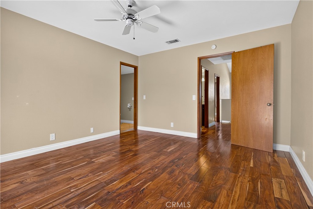 615 Monterey E Property Photo 8