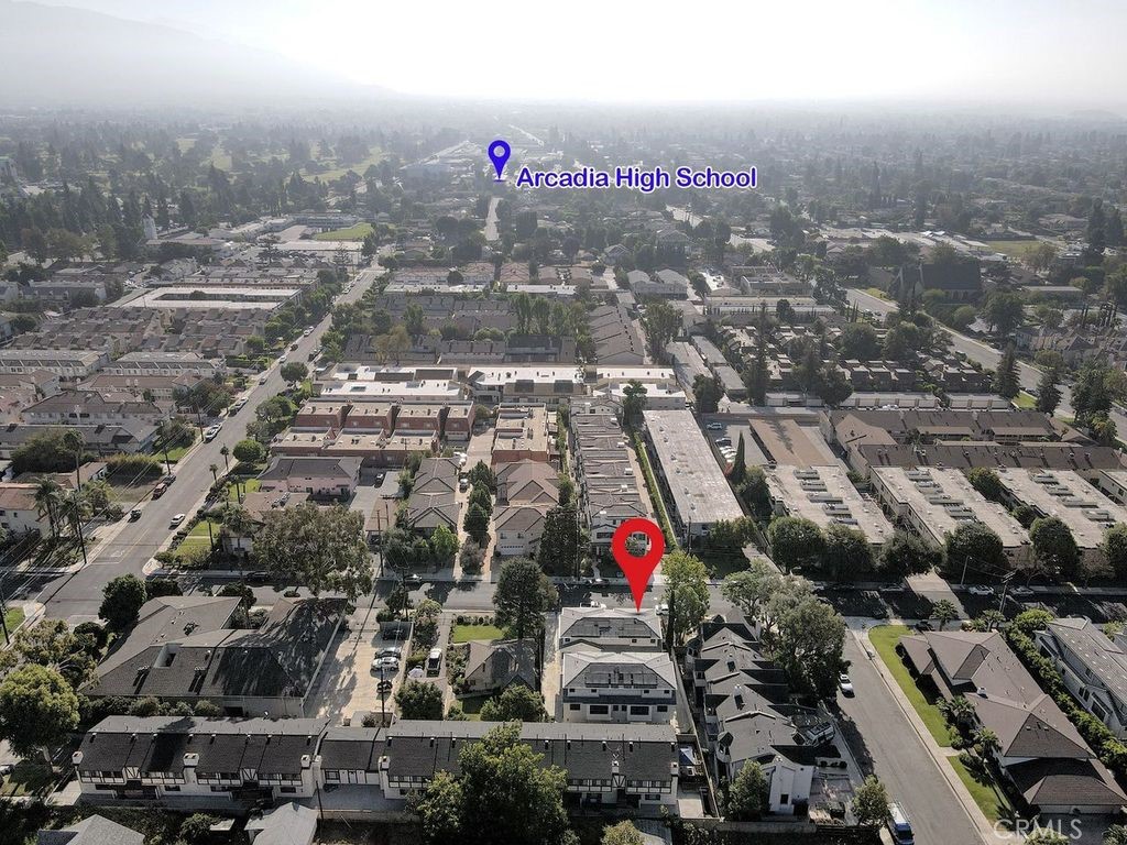 1025 La Cadena Avenue D Property Photo 4