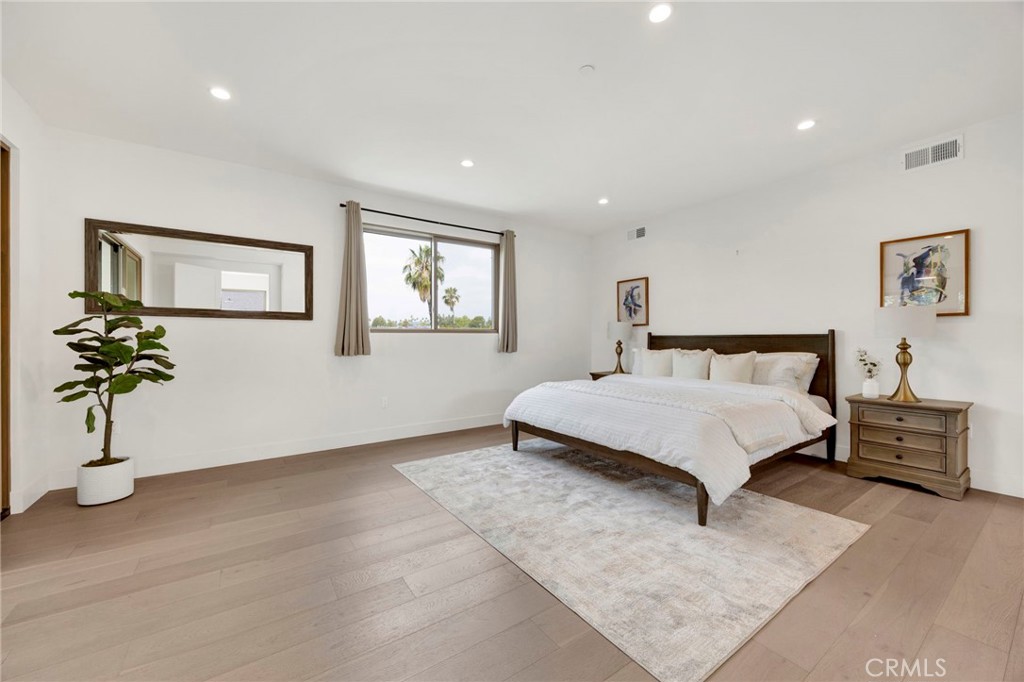 941 E California Boulevard 1 Property Photo 21