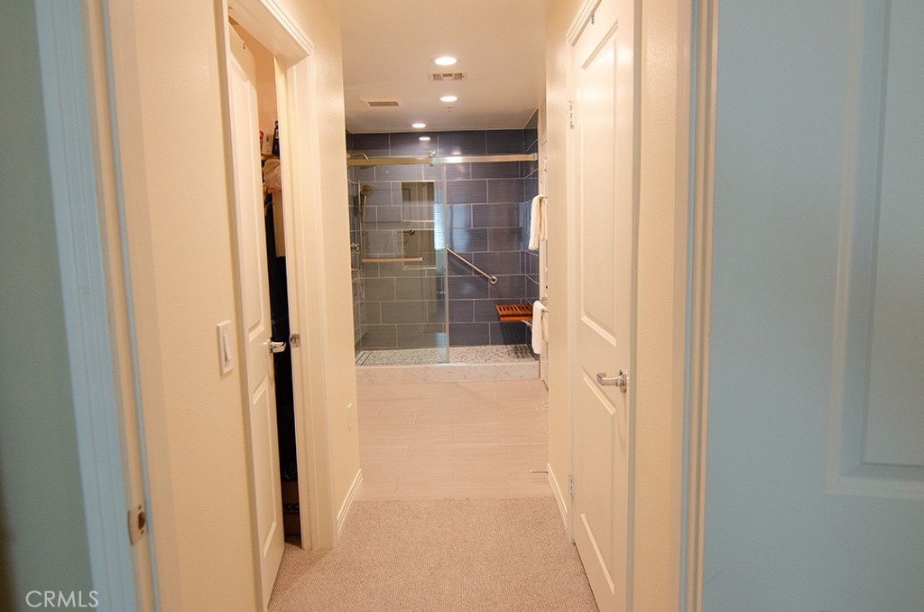 931 E Walnut Street 316 Property Photo 26