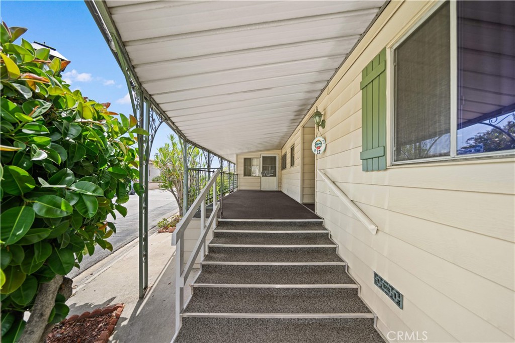 1035 17 E Huntington Avenue 17 Property Photo 4