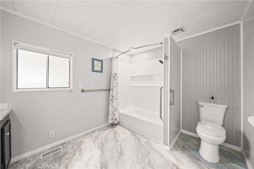 1035 17 E Huntington Avenue 17 Property Photo 19