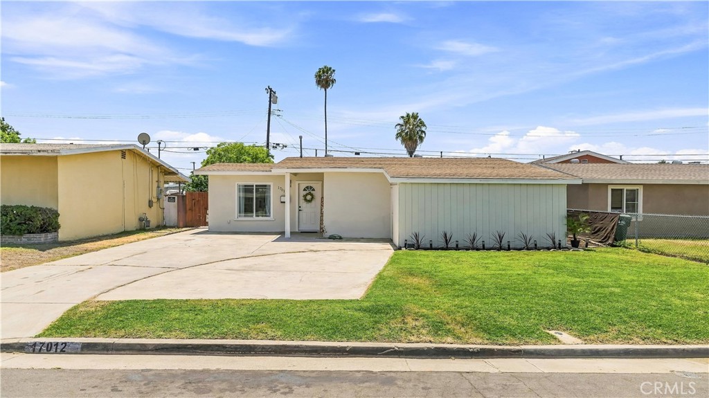 17012 E Benwood Property Photo 2