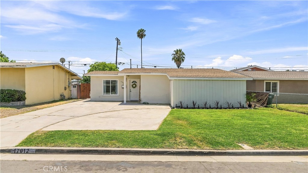 17012 E Benwood Property Photo 2