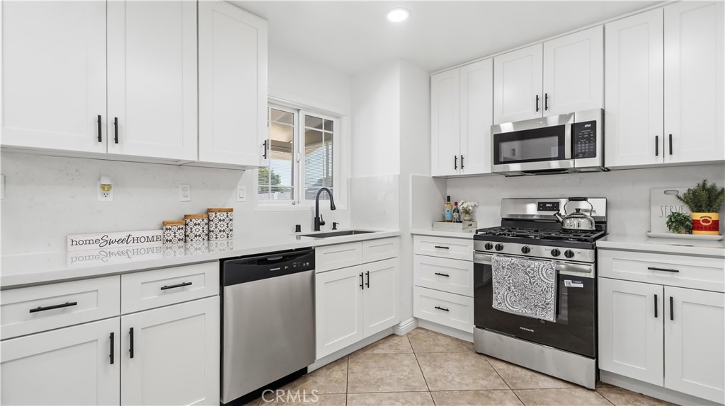 17012 E Benwood Property Photo 10