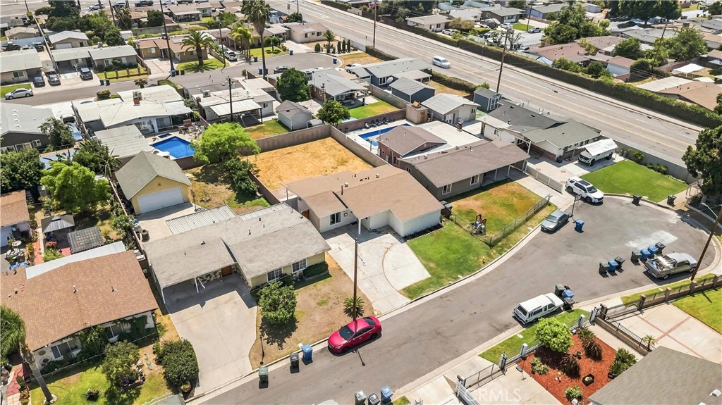 17012 E Benwood Property Photo 23