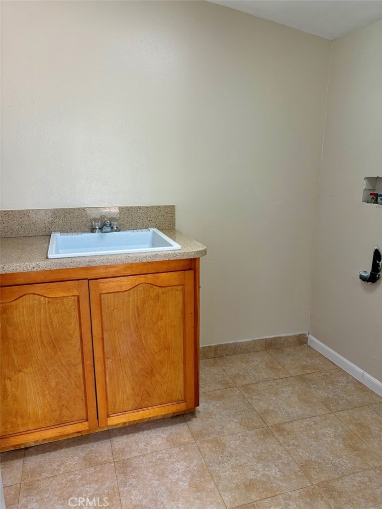 8635 Paramount Blvd Property Photo 25
