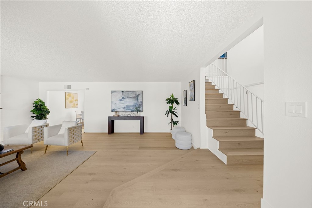 19134 Aldora Drive Property Photo 10