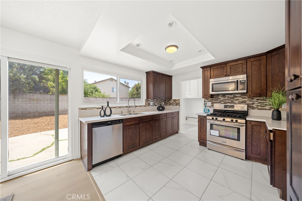 19134 Aldora Drive Property Photo 27