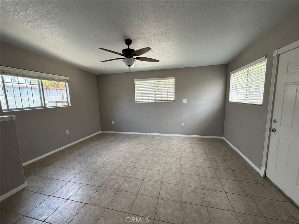 129 E Pomona Property Photo 13