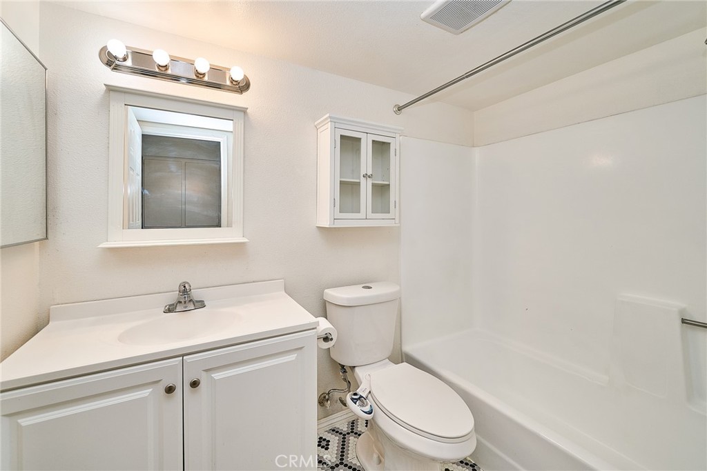 26200 Redlands 5 Property Photo 19