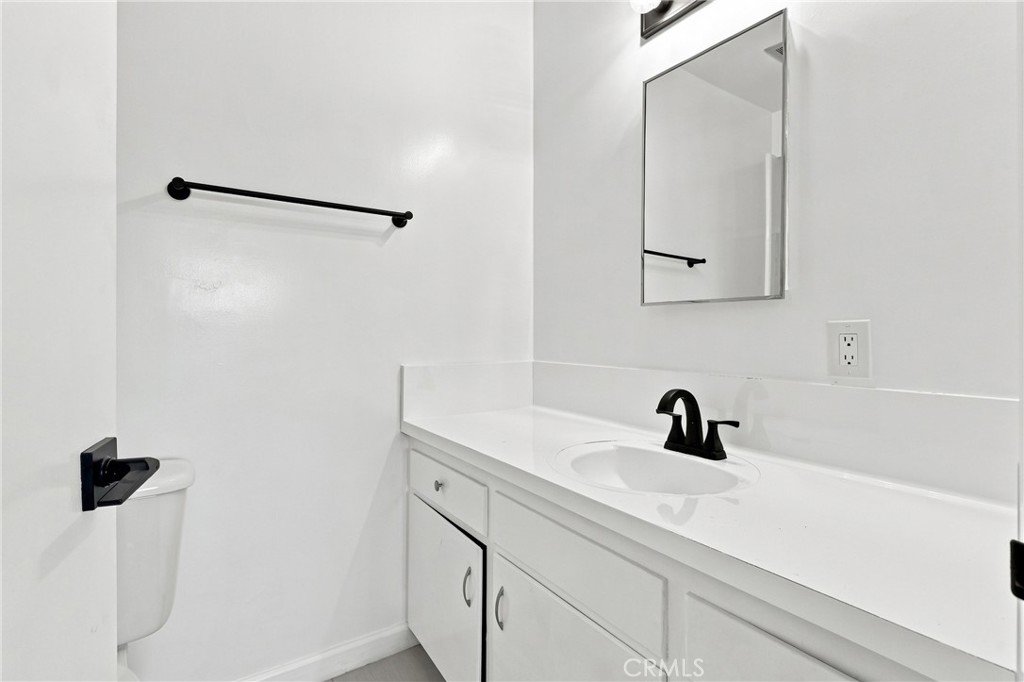 5829 E 2nd Property Photo 44