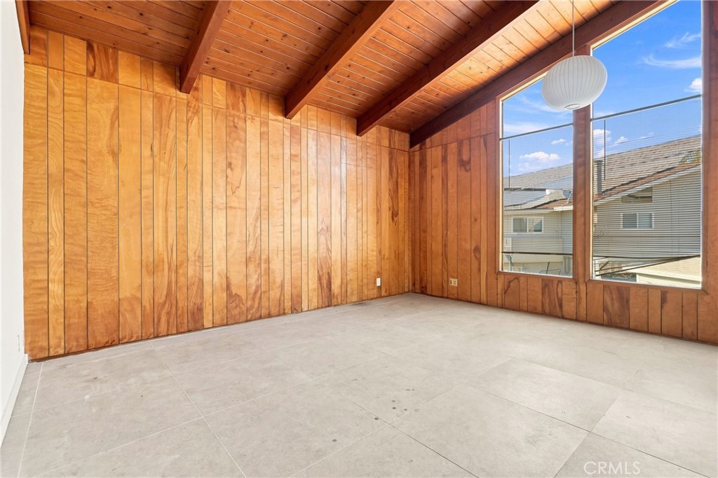 5829 E 2nd Property Photo 51