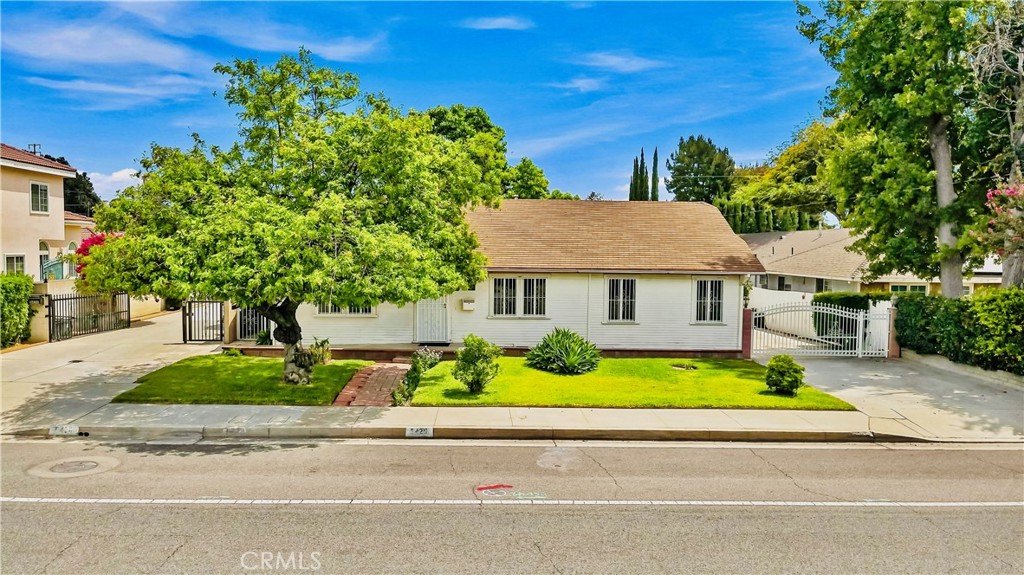 5428 El Monte Avenue Property Photo