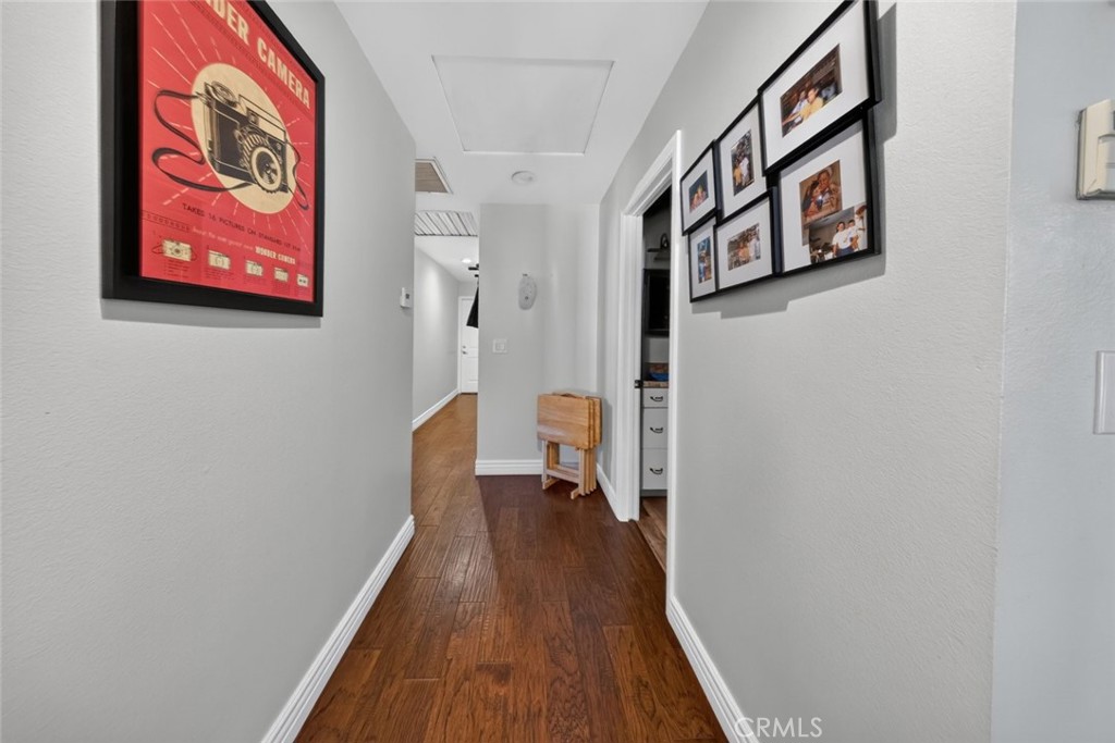 1116 E Gladstone Street Property Photo 29