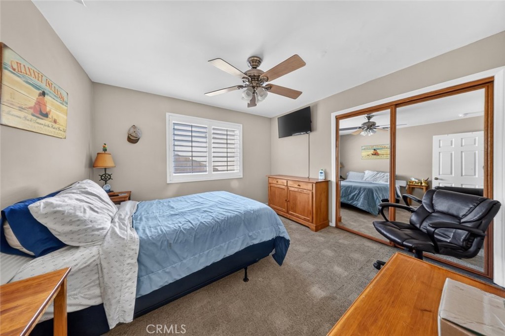 1116 E Gladstone Street Property Photo 34