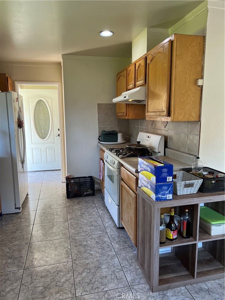 951 E Gaillard Property Photo 7