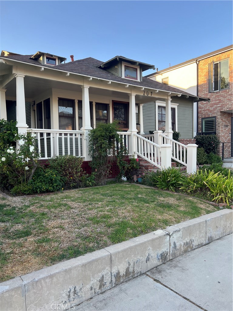 207 9th Property Photo 1