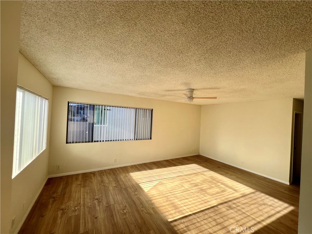 6612 N Figueroa Street 1/2 Property Photo 2