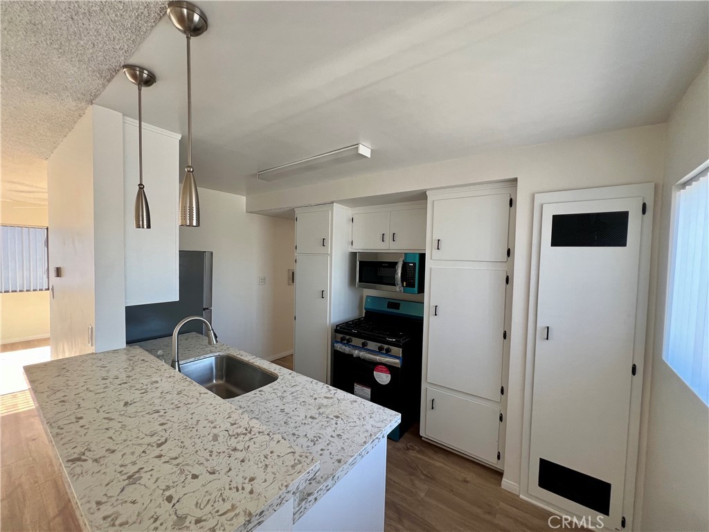 6612 N Figueroa Street 1/2 Property Photo 8