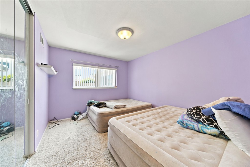 9364 Fleetwood Street Property Photo 17