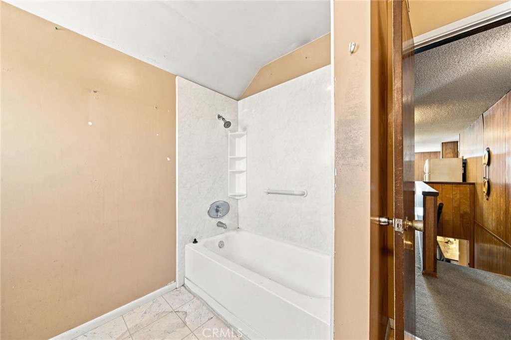 9364 Fleetwood Street Property Photo 25