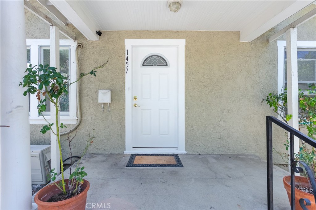 1457 E California Property Photo 3