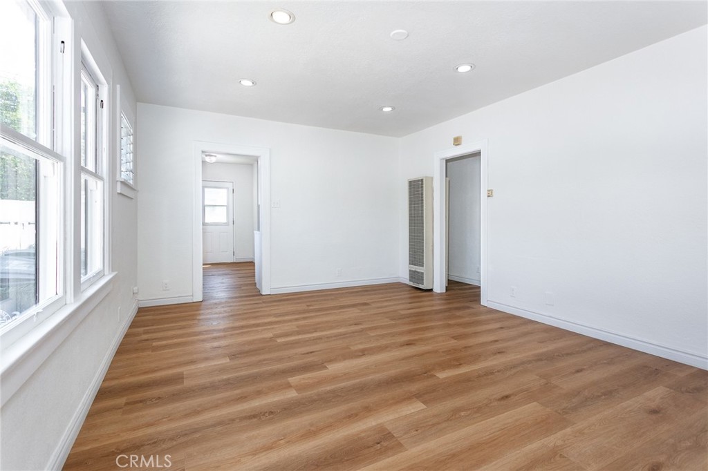 1457 E California Property Photo 8
