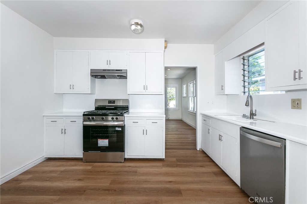 1457 E California Property Photo 10