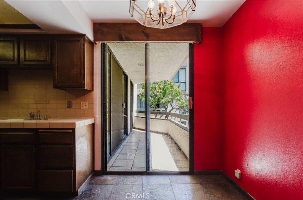 750 S Spaulding Avenue 215 Property Photo 11