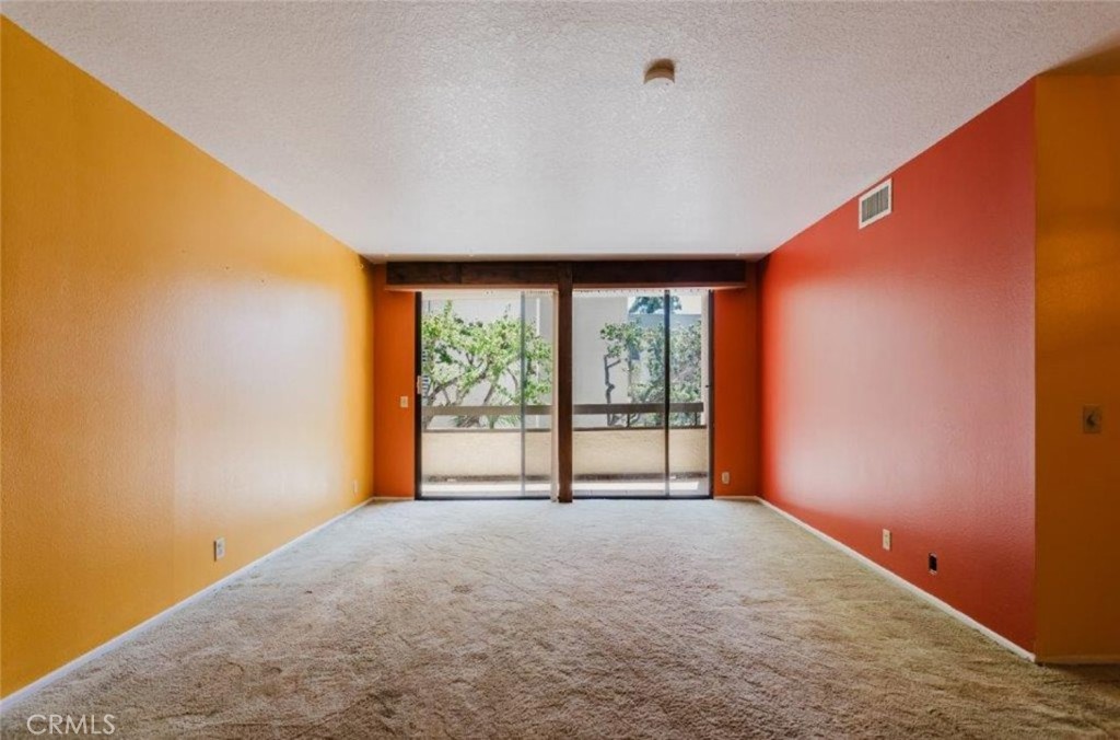 750 S Spaulding Avenue 215 Property Photo 15