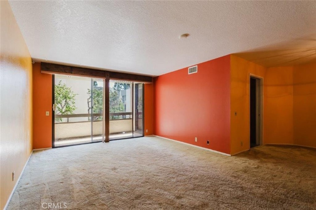 750 S Spaulding Avenue 215 Property Photo 16